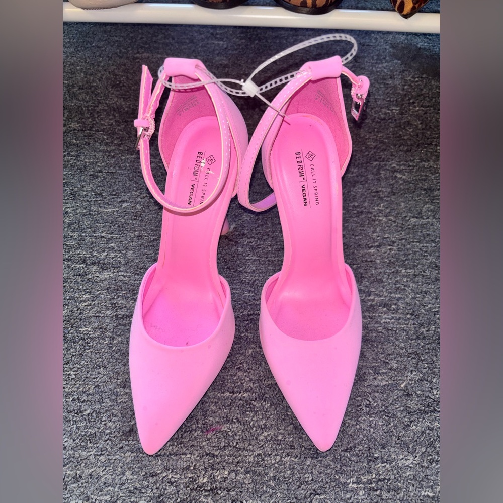 Pointed Toe Ankle Strap Pumps - Pink